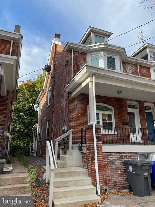 44 E 2nd St, POTTSTOWN, PA, 19464-5204 | Card Image