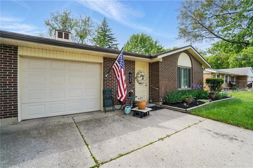 627-627 Bellaire Drive Avenue, Tipp City, OH, 45417 | Card Image