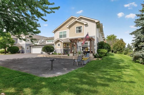 22295 Cameo Ct, Forest Lake, MN, 55025-9240 | Card Image