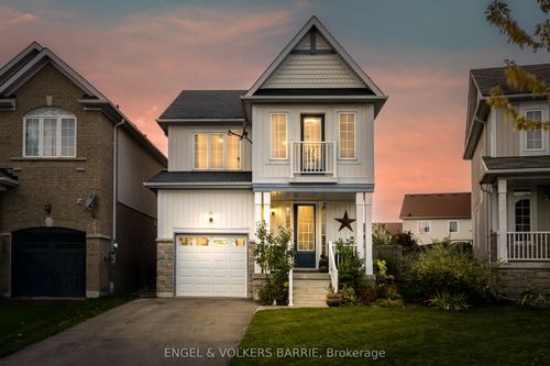 24 Legion Way, Angus, ON, L3W0M7 | Card Image