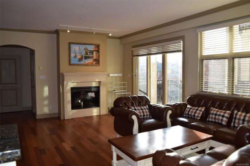 309-1620 Mckenzie Ave, Saanich, BC, V8N0A1 | Card Image