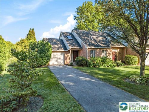 2850 Greenleaf Ct, Bethlehem, PA, 18017-3250 | Card Image