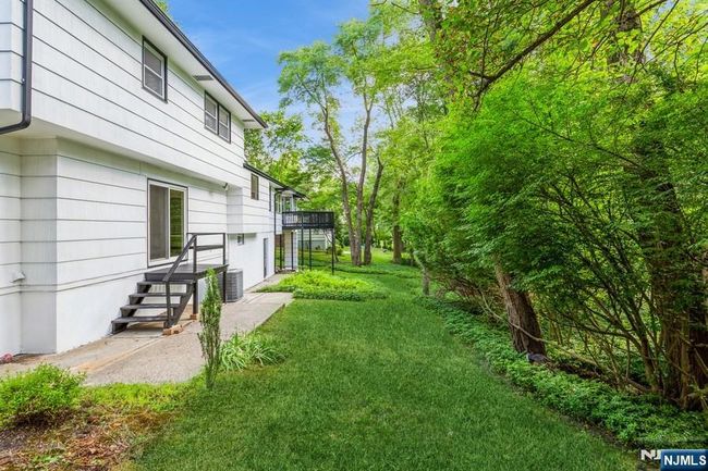 11 Maple Ave, House other with 4 bedrooms, 3 bathrooms and null parking in Demarest NJ | Image 25