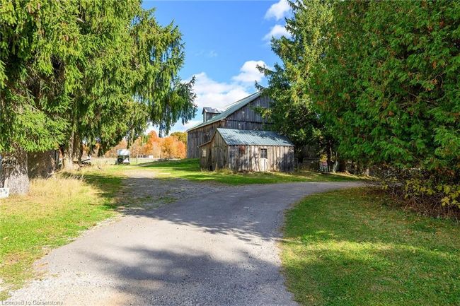 1396 Progreston Rd, Home with 5 bedrooms, 3 bathrooms and 20 parking in Carlisle ON | Image 44