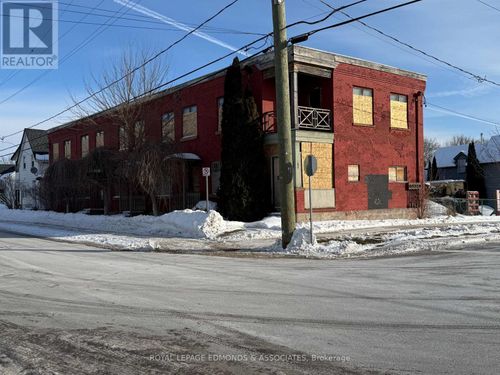 1 George St N, Smiths Falls, ON, K7A1X8 | Card Image