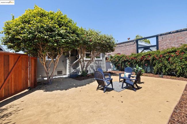 1092 Dwight Way, House other with 2 bedrooms, 2 bathrooms and 1 parking in Berkeley CA | Image 27
