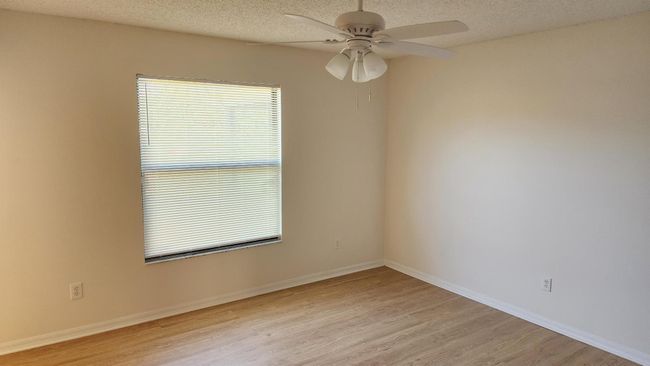 648 Sw Nichols Ter, House other with 3 bedrooms, 2 bathrooms and null parking in Port St. Lucie FL | Image 7