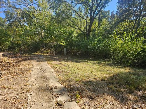 6615 Jenny Ct, Cedar Hill, MO, 63016-3006 | Card Image