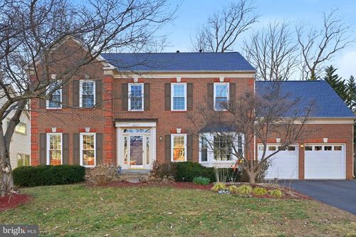 5012 Whisper Willow Dr, FAIRFAX, VA, 22030-8204 | Card Image