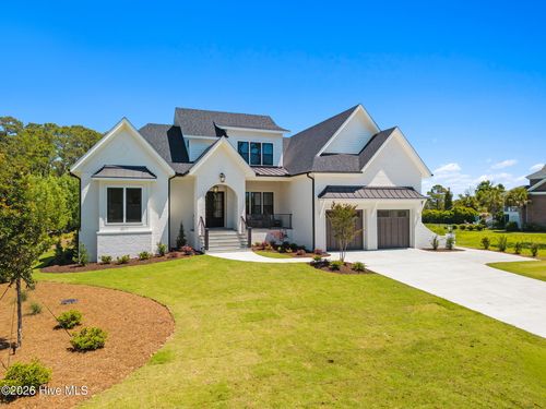 2611 Mariners Way Se, Southport, NC, 28461-8512 | Card Image