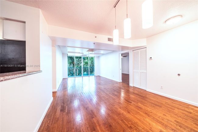 APT-204 - 619 E Sheridan St, Condo with 2 bedrooms, 2 bathrooms and null parking in Dania Beach FL | Image 13