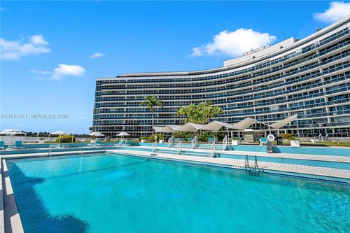 apt-1019-900 Bay Dr, Miami Beach, FL, 33141-5673 | Card Image