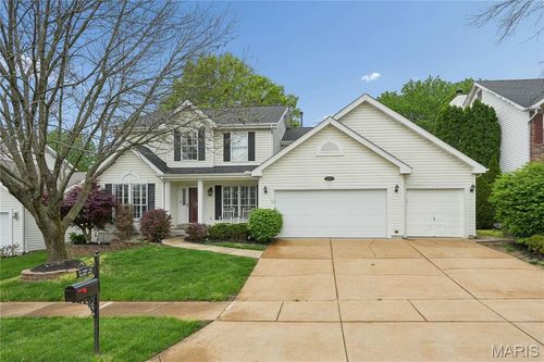 211 Cherry Hills Meadows Dr, Grover, MO, 63040-1648 | Card Image