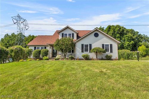 1277 Deepwood Dr, Macedonia, OH, 44056-2419 | Card Image