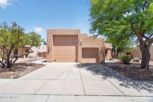 9300 N Moon View Pl, Tucson, AZ, 85742-1110 | Card Image