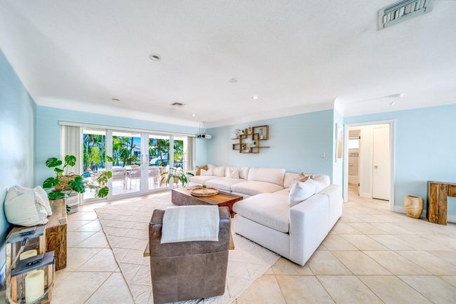 4010 Ne 25 Th Ave, House other with 3 bedrooms, 3 bathrooms and null parking in Lighthouse Point FL | Image 7