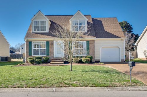 1138 Summerville Cir, Thompsons Station, TN, 37179-2300 | Card Image