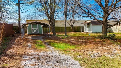 405 N Missouri St, Elmore City, OK, 73433-9370 | Card Image