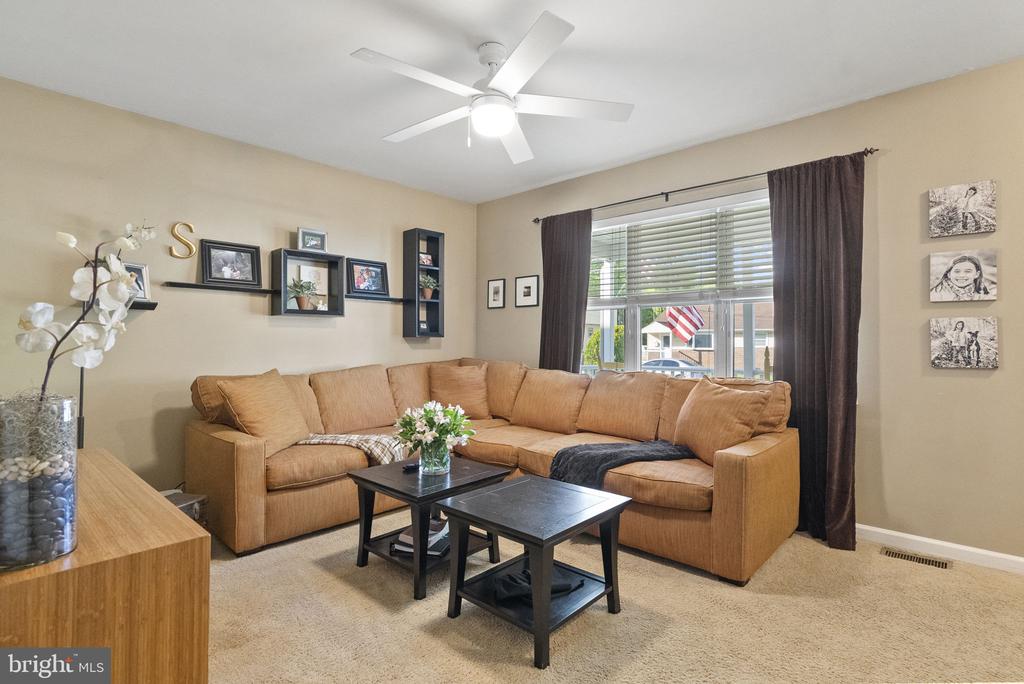 Residential in MAPLE SHADE 2