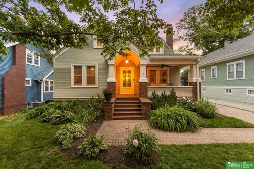 4670 Pierce Street, Omaha, NE, 68106 | Card Image