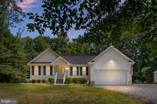 166 Robbie Rd, BUMPASS, VA, 23024-4731 | Card Image