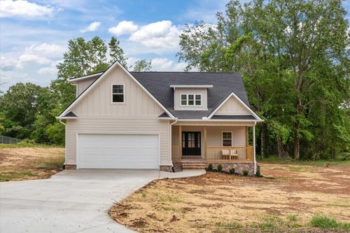 9046 Carolyn Way, Bon Aqua, TN, 37025-9778 | Card Image