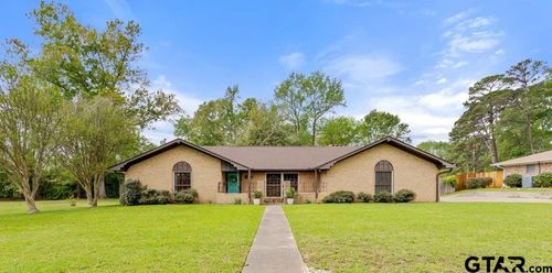 105 N Pope Dr, Overton, TX, 75684-1527 | Card Image