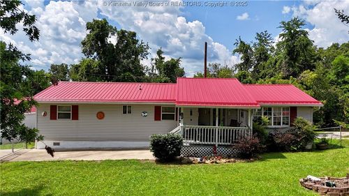 169 Myrtle Tree Rd, South Charleston, WV, 25309-8335 | Card Image