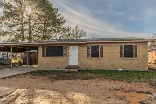 814 Wilson St, Paragould, AR, 72450-2007 | Card Image