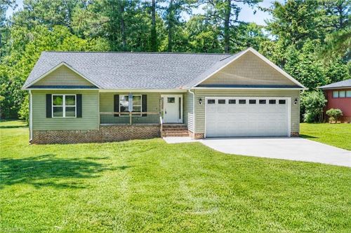 121 Maplewood Ave, Thomasville, NC, 27360-5629 | Card Image