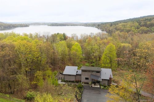 143 Julianna Dr, Copake, NY, 12516-1523 | Card Image