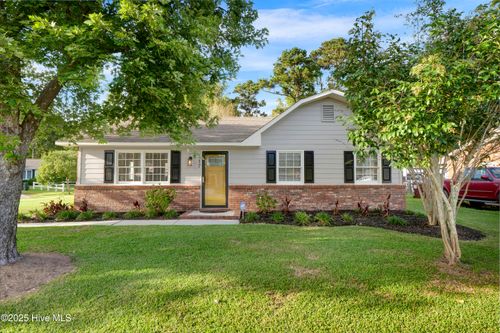 117 Fairford Rd, Castle Hayne, NC, 28429-5939 | Card Image