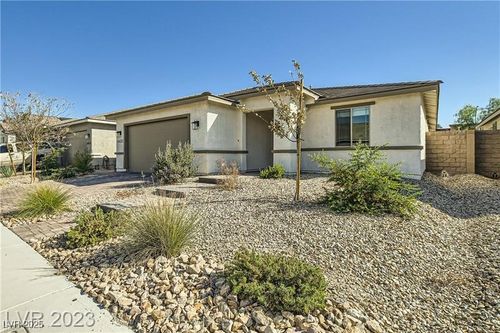 6432 Linden St, North Las Vegas, NV, 89086-2003 | Card Image