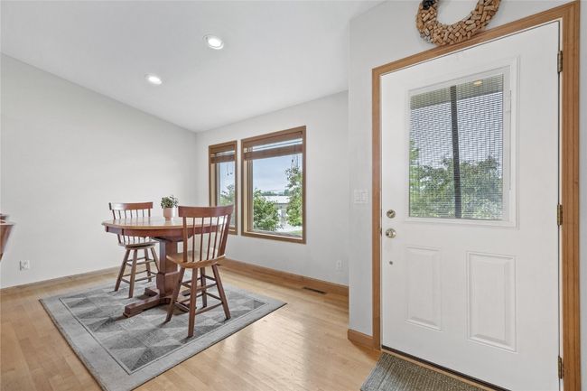 A - 664 J Ave Ne, Condo with 3 bedrooms, 3 bathrooms and null parking in Cedar Rapids IA | Image 9