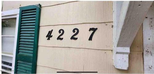 4227 Chennault Ave, Jackson, MS, 39209-5004 | Card Image