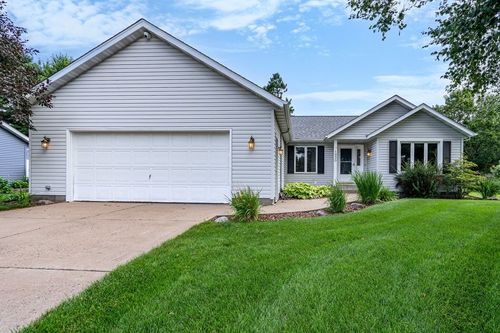 1930 Meadow Ln, Eau Claire, WI, 54701-7964 | Card Image