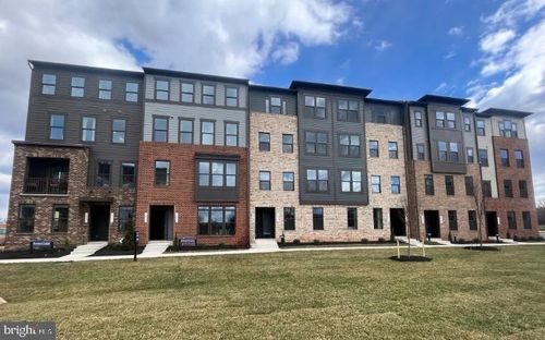 4366 Black Tulip Way, CHANTILLY, VA, 20151 | Card Image