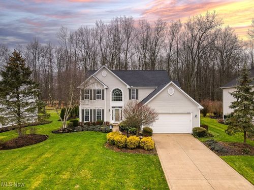 9729 Brook Rd, Olmsted Falls, OH, 44138-3251 | Card Image