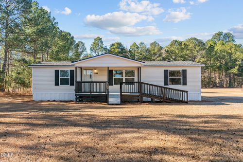 2800 Lobelia Rd, Vass, NC, 28394-9735 | Card Image