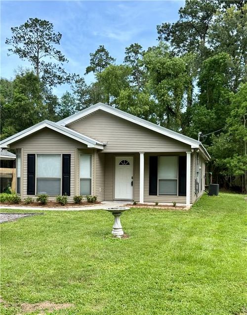 138 Poe St, Madisonville, LA, 70447-9498 | Card Image