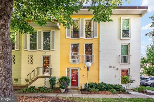 234-803 Delaware Ave Sw, WASHINGTON, DC, 20024-4207 | Card Image