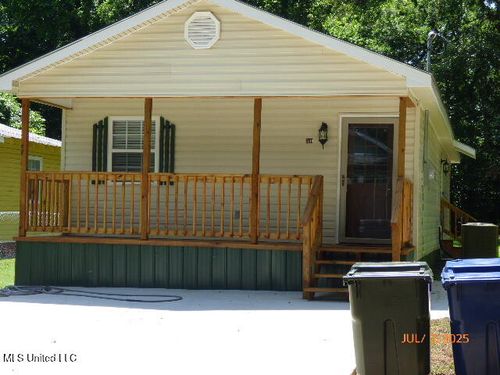 310 Bowman St, Natchez, MS, 39120-3728 | Card Image