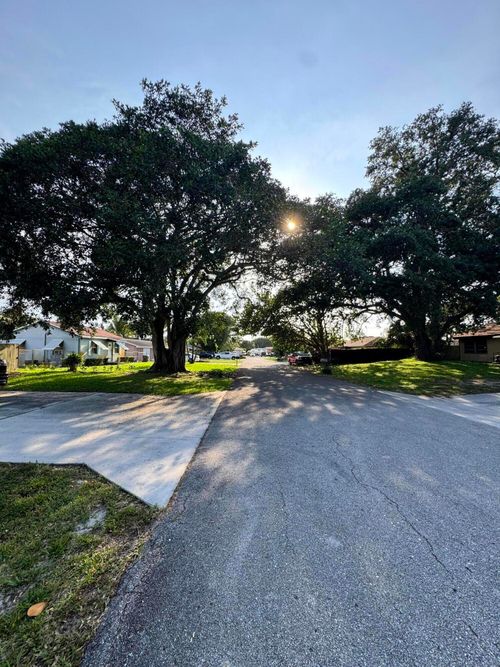 3344 Plaza Pl, Lake Worth, FL, 33462-3640 | Card Image