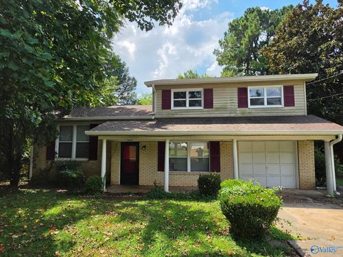 4003 Gunnison Ln Nw, Huntsville, AL, 35810-3940 | Card Image