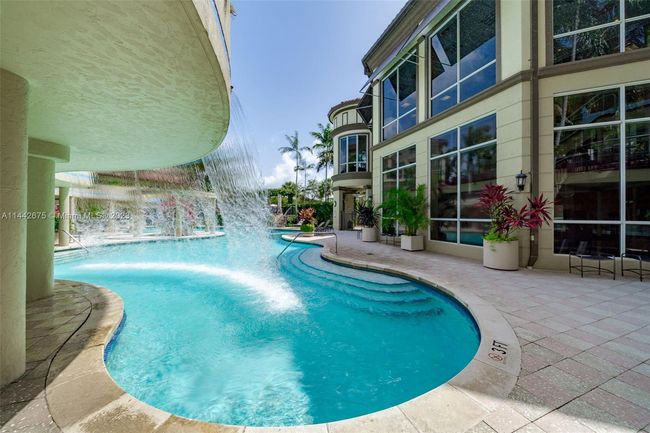 APT-305 - 2633 Ne 14 Th Ave, Condo with 2 bedrooms, 2 bathrooms and null parking in Wilton Manors FL | Image 68