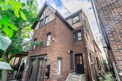 490 Montrose Ave, Toronto, ON, M6G3H1 | Card Image