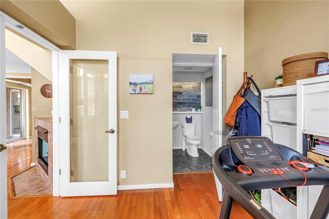 APT-1 - 200 Cocoanut Ave, Condo with 2 bedrooms, 3 bathrooms and null parking in SARASOTA FL | Image 25