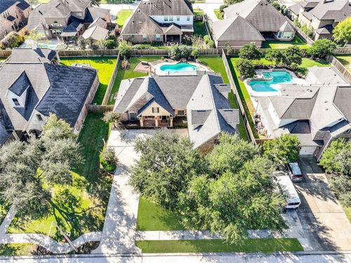 612 Northfield Dr, Friendswood, TX, 77546-1730 | Card Image