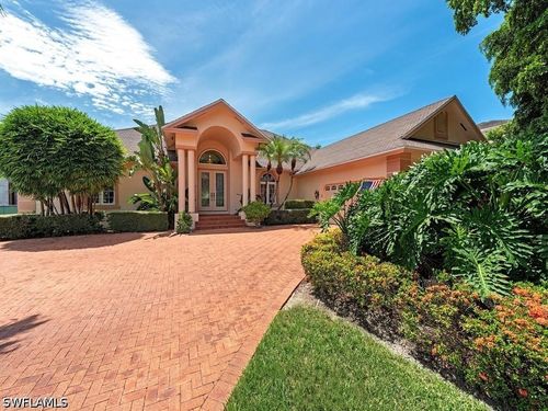 1620 3rd St S, NAPLES, FL, 34102-7424 | Card Image