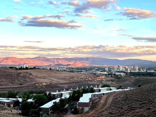 380 Andrew Cahill Ln, Reno, NV, 89503-1023 | Card Image